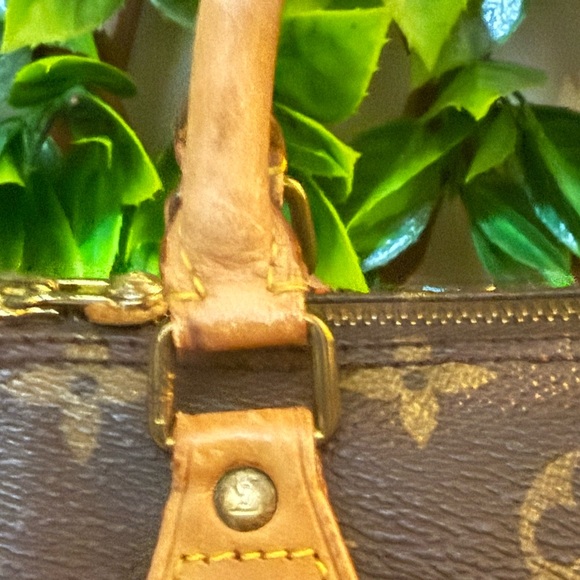 Louis Vuitton Monogram Vintage Mini Speedy - Picture 10 of 17